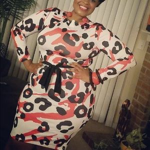 PLUS SIZE:Black, White and Red Dress